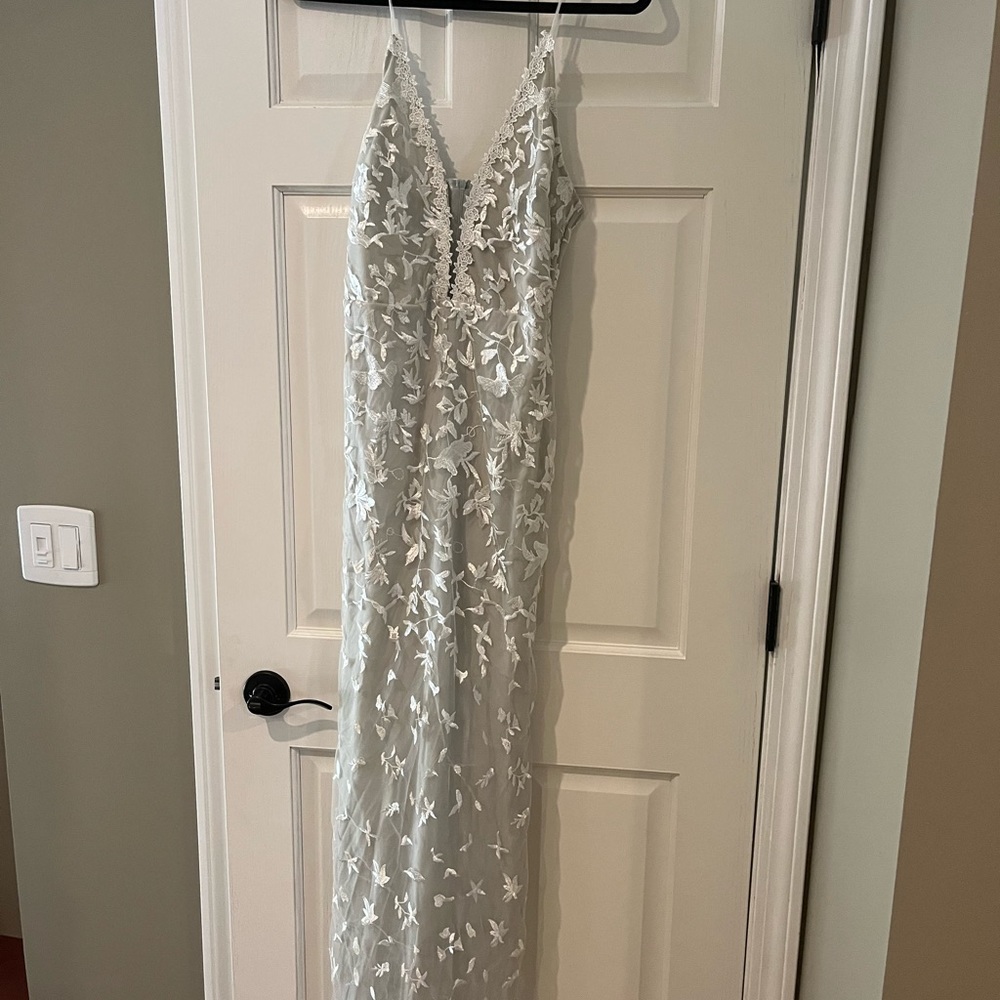 Evening/second wedding dress (reception)
